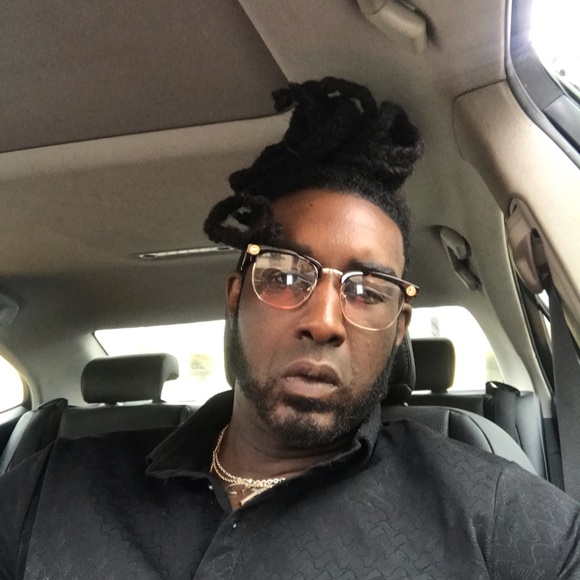 Meet your Posher, Rashaad - Picture 1 of 1